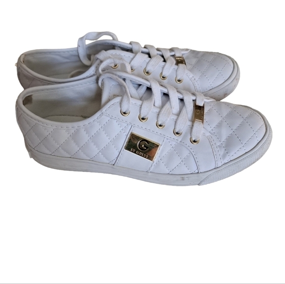 Womens G By Guess White Leather look Quilted Pattern leather sole coastal 6.5 - Picture 1 of 11